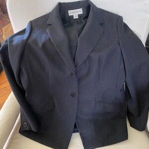 Jones Wear Navy Textured Blazer